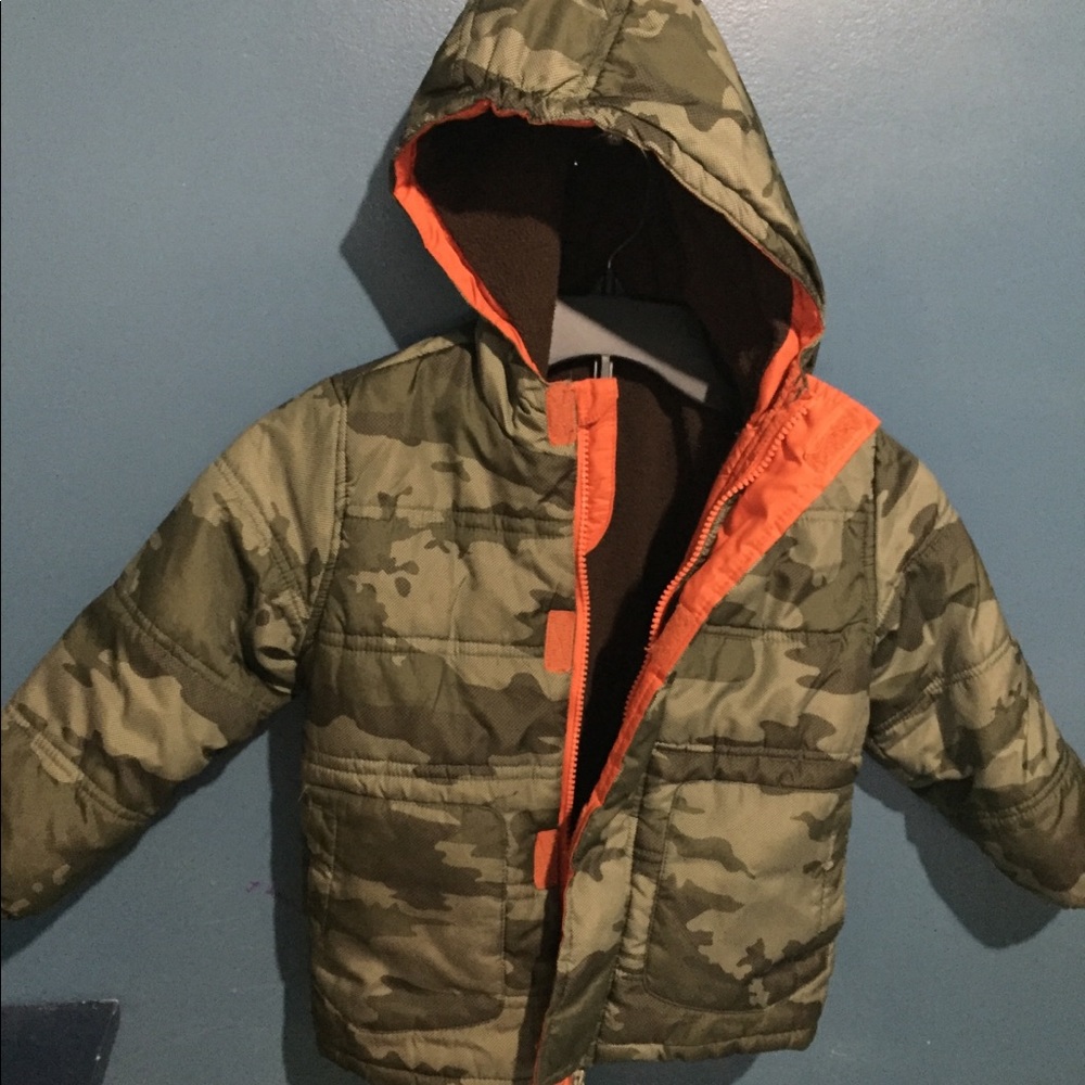 WINTER COAT - Picture 8 of 8